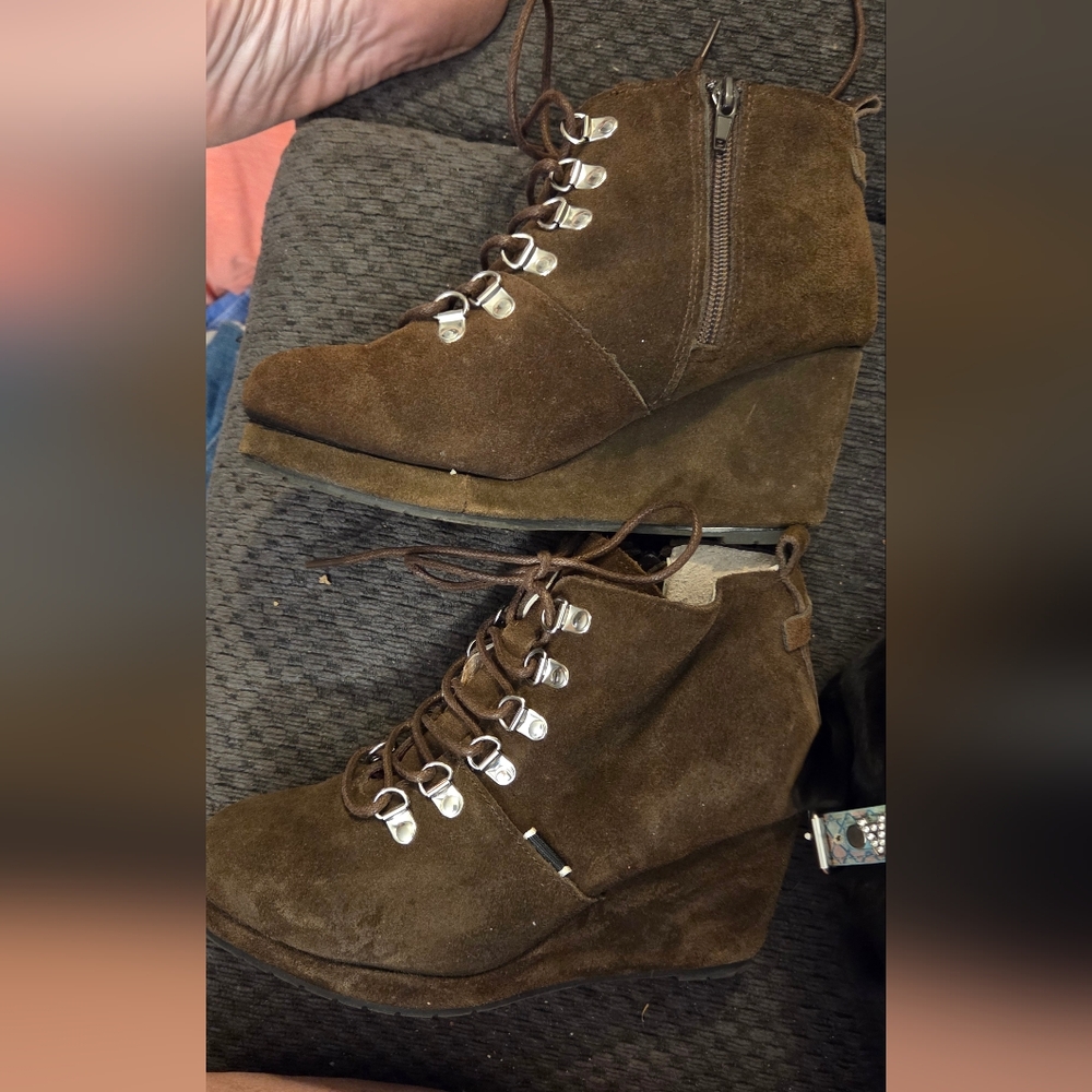 Suzanne Betro Dark Brown Suede Wedge Boots